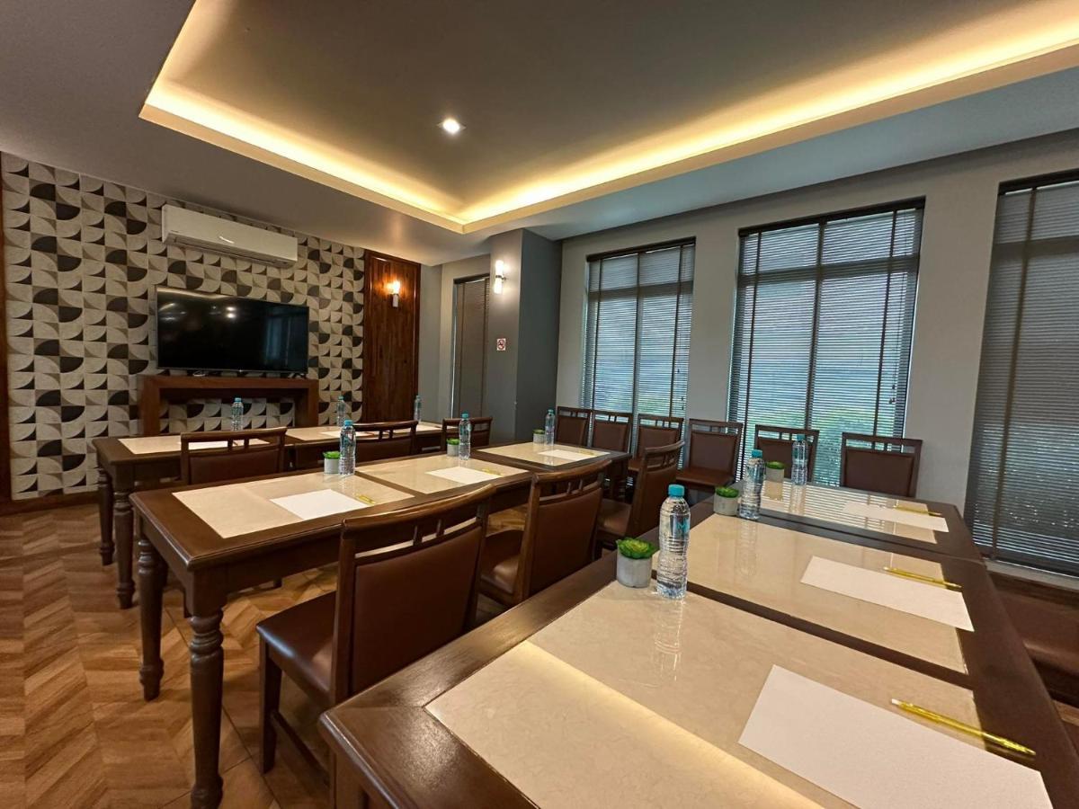 Mangrove Prestige Hotel Na Chom Thian Exterior foto