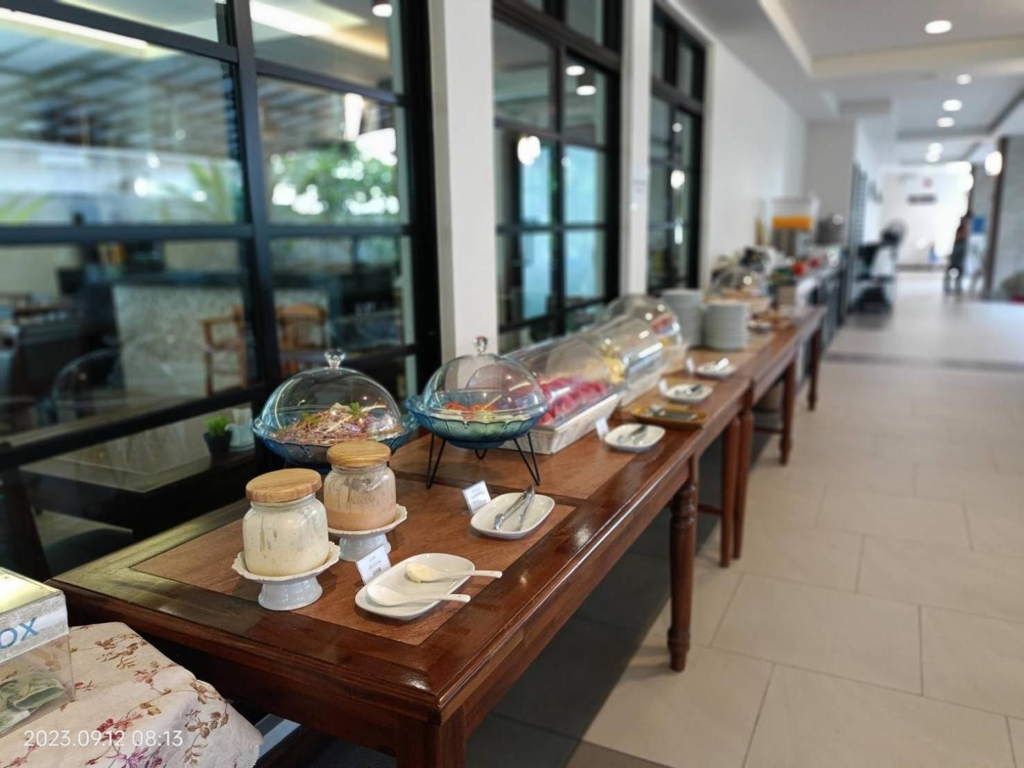 Mangrove Prestige Hotel Na Chom Thian Exterior foto