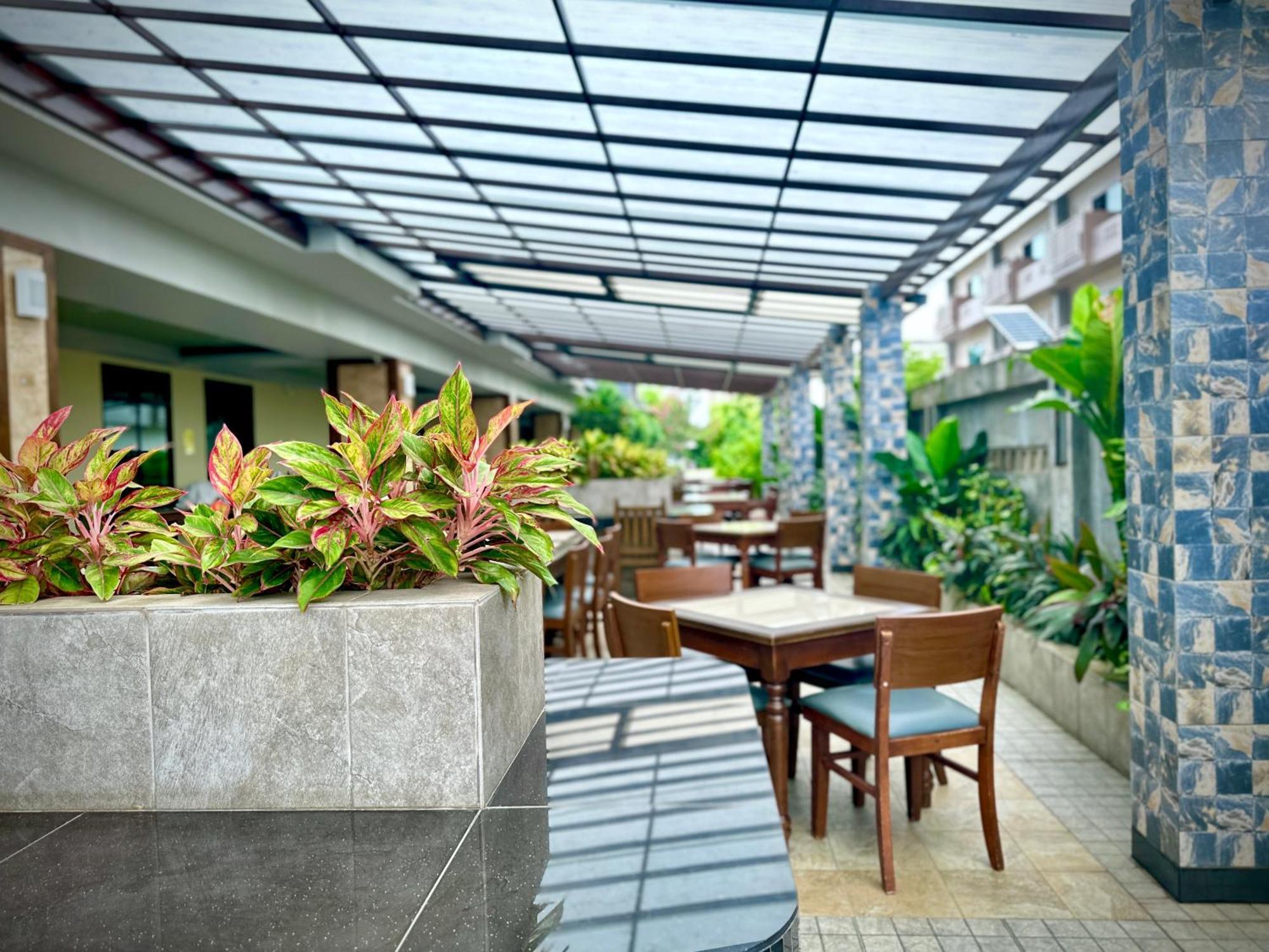 Mangrove Prestige Hotel Na Chom Thian Exterior foto